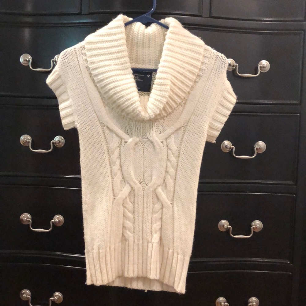 American Eagle, White Sweater